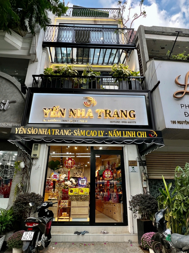 BẠN LO NGẠI VỀ ĐỘ UY TÍN KHI MUA HÀNG ONLINE? ĐỪNG LO, CHÚNG TÔI CÓ CỬA HÀNG TẠI TRUNG TÂM THÀNH PHỐ HỒ CHÍ MINH