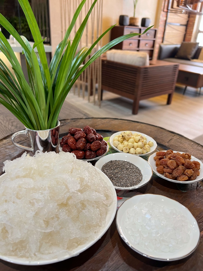 Chỉ 30 phút thực hiện cách chưng yến tươi chuẩn vị Yến Nha Trang