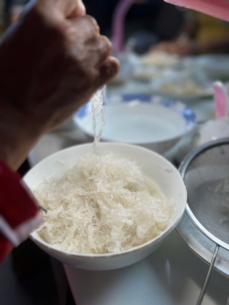 Xưởng gia công nhặt lông Yến Nha Trang